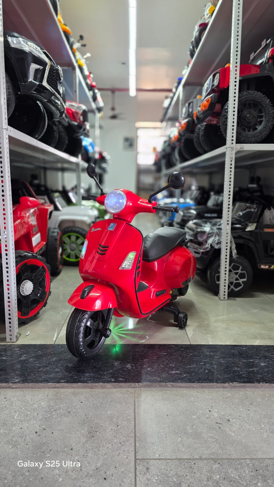 VESPA SCOOTER - Baby Vibe's - Image 4