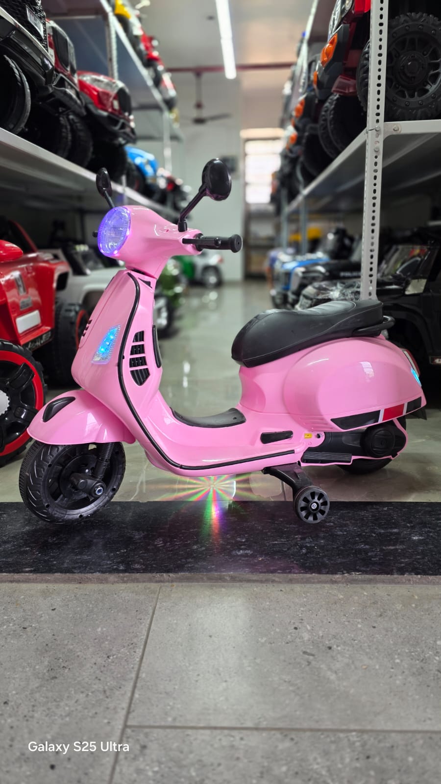 VESPA SCOOTER - Baby Vibe's - Image 3